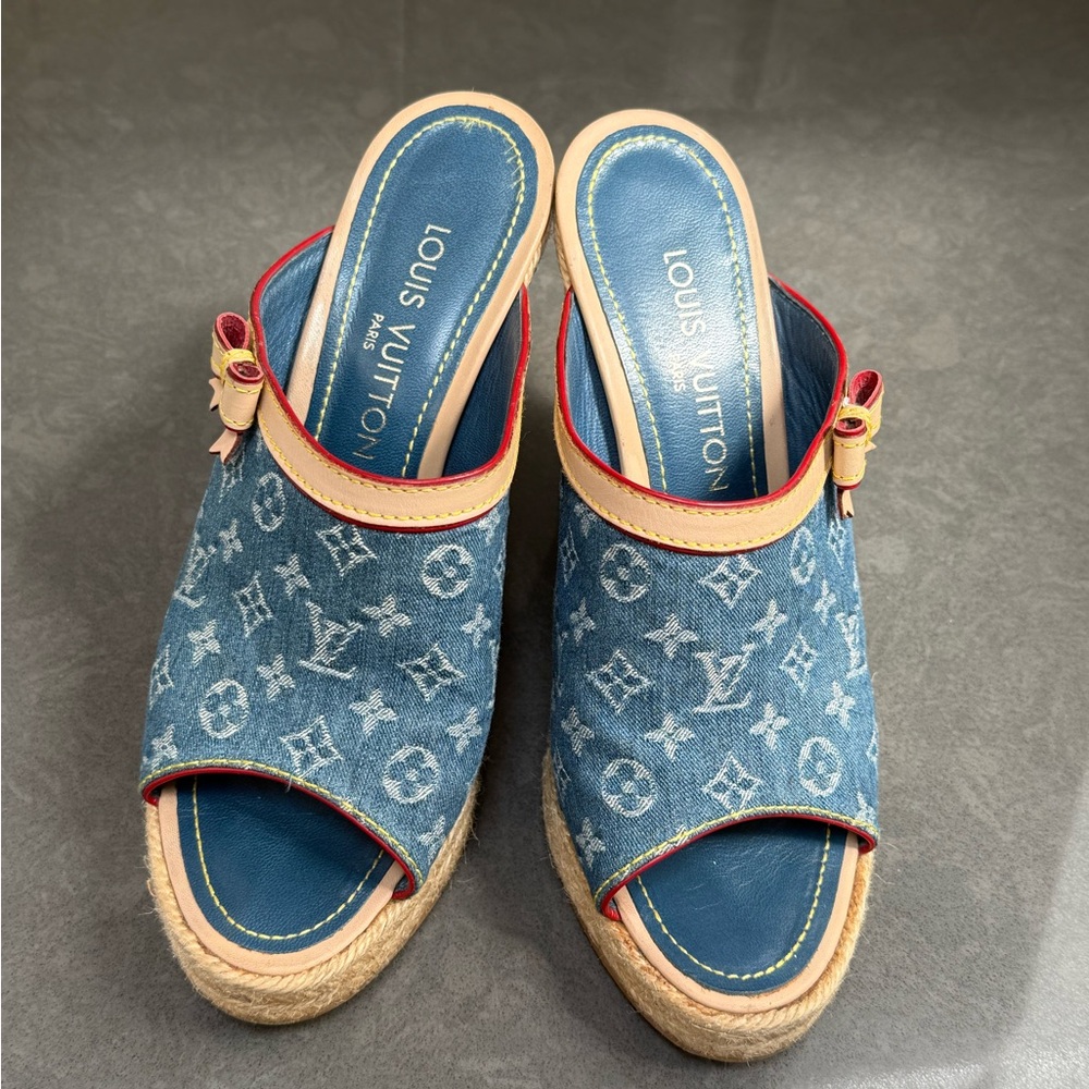 Louis Vuitton Blue and Tan Wedges - Picture 13 of 13